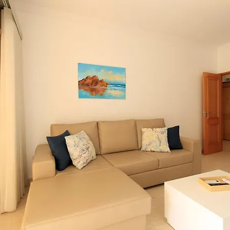 Appartement Brightness With Pool By Homing *