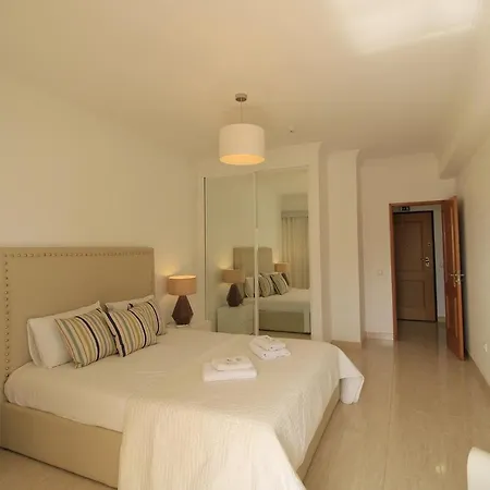 Brightness With Pool By Homing Apartman *