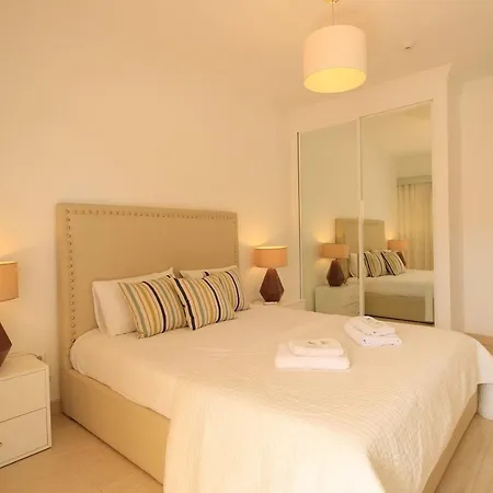 Brightness With Pool By Homing Appartement Armação de Pêra