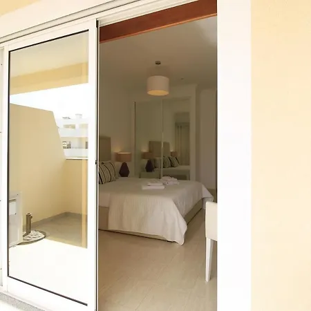 Brightness With Pool By Homing Apartman Armação de Pêra