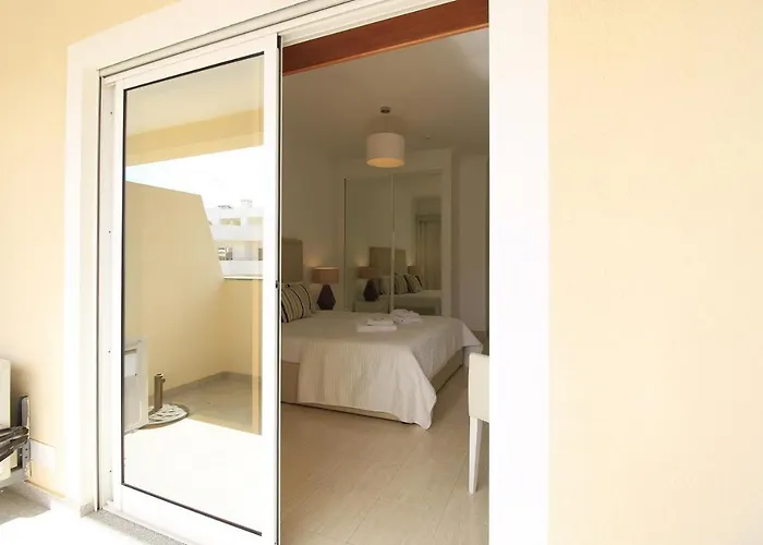 Brightness With Pool By Homing Apartman Armação de Pêra